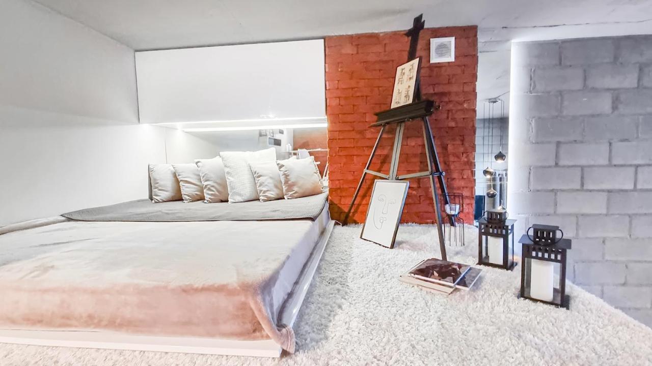 Nice Two-Level Loft In Tobaco Park Лодзь Екстер'єр фото